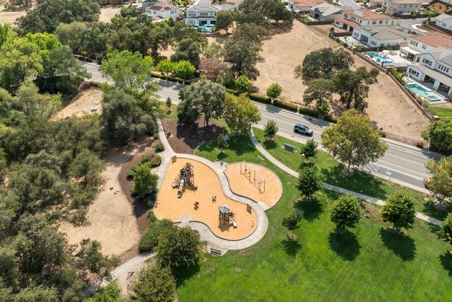 3422 Kensington Ct, Rocklin, CA 95765
