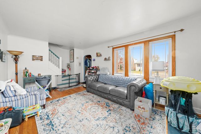 3833 Oak Park Avenue, Berwyn, IL 60402