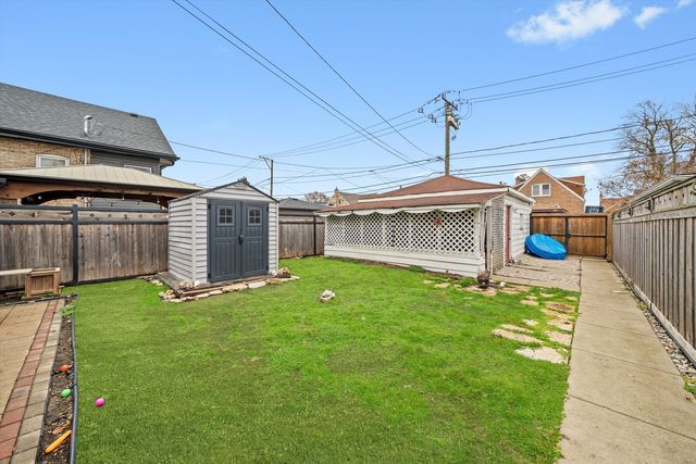 3833 Oak Park Avenue, Berwyn, IL 60402