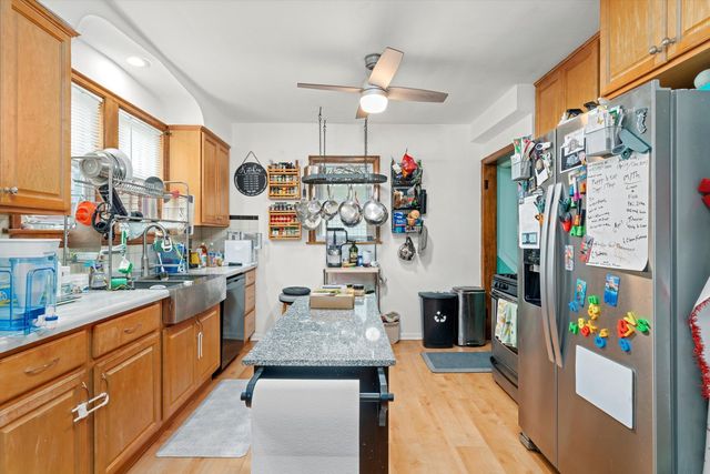 3833 Oak Park Avenue, Berwyn, IL 60402