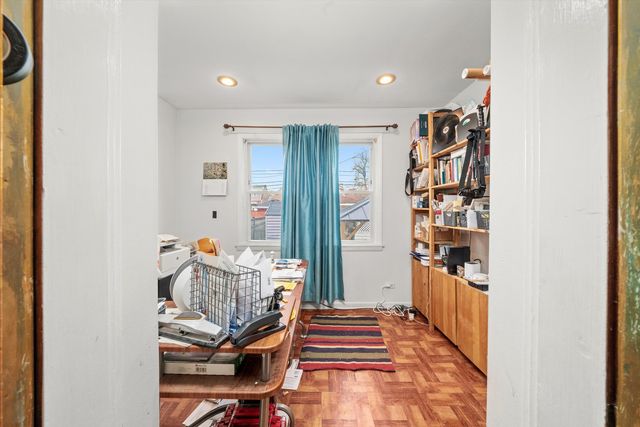 3833 Oak Park Avenue, Berwyn, IL 60402