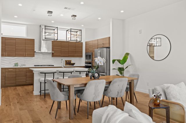 4545 Bowser Avenue 204, Dallas, TX 75219