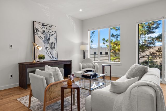 4545 Bowser Avenue 204, Dallas, TX 75219