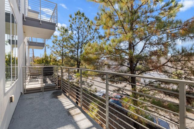 4545 Bowser Avenue 204, Dallas, TX 75219