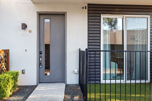 4545 Bowser Avenue 204, Dallas, TX 75219