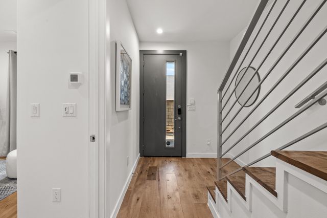 4545 Bowser Avenue 204, Dallas, TX 75219