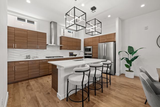 4545 Bowser Avenue 204, Dallas, TX 75219