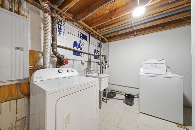 2064 LIONCREST Drive 2064, Richton Park, IL 60471