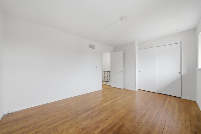 2064 LIONCREST Drive 2064, Richton Park, IL 60471