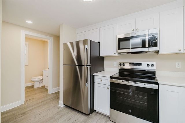 687 Washington Street 3, Easton, MA 02375