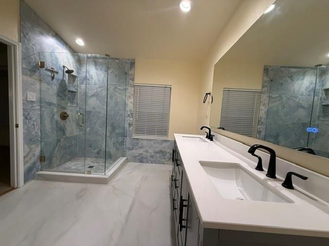 2106 Surrey DR, Round Rock, TX 78664