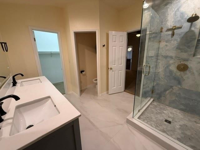2106 Surrey DR, Round Rock, TX 78664