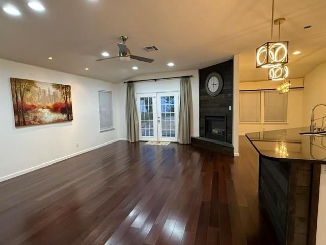 2106 Surrey DR, Round Rock, TX 78664