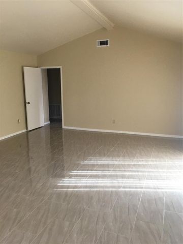 4331 Smooth Oak Lane, Houston, TX 77053