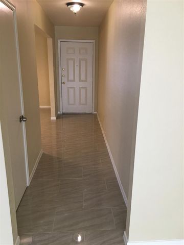 4331 Smooth Oak Lane, Houston, TX 77053