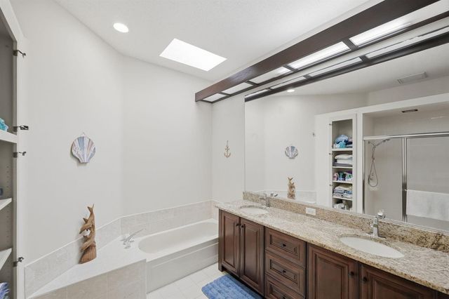 2860 SW Brighton Way, Palm City, FL 34990