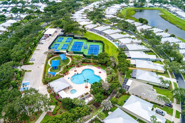 2860 SW Brighton Way, Palm City, FL 34990
