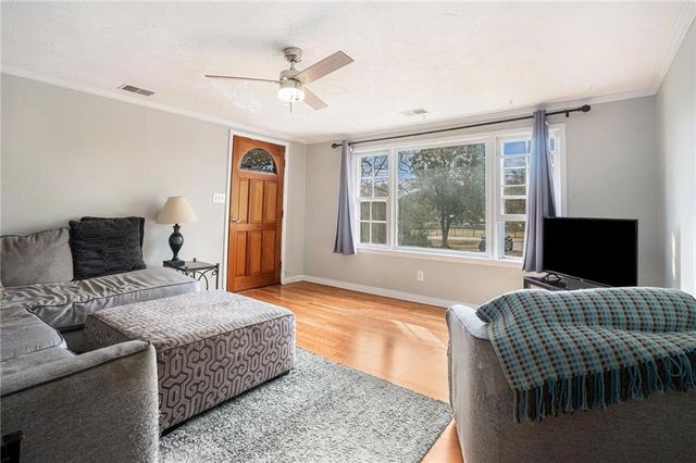 4034 Beaver Road, Loganville, GA 30052