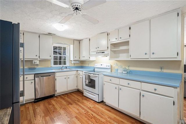 4034 Beaver Road, Loganville, GA 30052