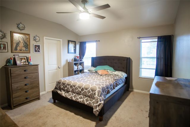 6912 Plains Crest DR, Del Valle, TX 78617