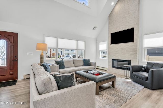 115 11th Avenue, Seaside Park, NJ 08752