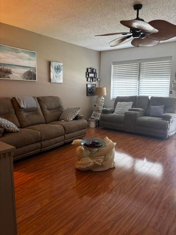 310 CHATHAM O 310, West Palm Beach, FL 33417
