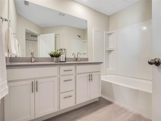 2924 OAK PARK WAY 33, Orlando, FL 32822