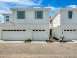 2924 OAK PARK WAY 33, Orlando, FL 32822