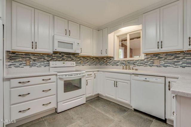 107 Dogwood Lane, Johnson City, TN 37604