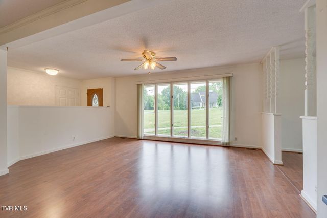 107 Dogwood Lane, Johnson City, TN 37604