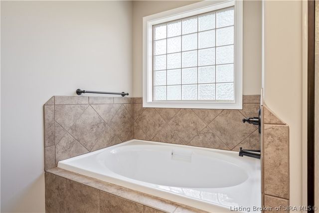 11511 Liberty Bell Lane, Sellersburg, IN 47172
