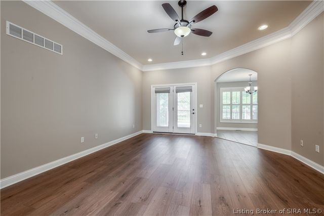11511 Liberty Bell Lane, Sellersburg, IN 47172