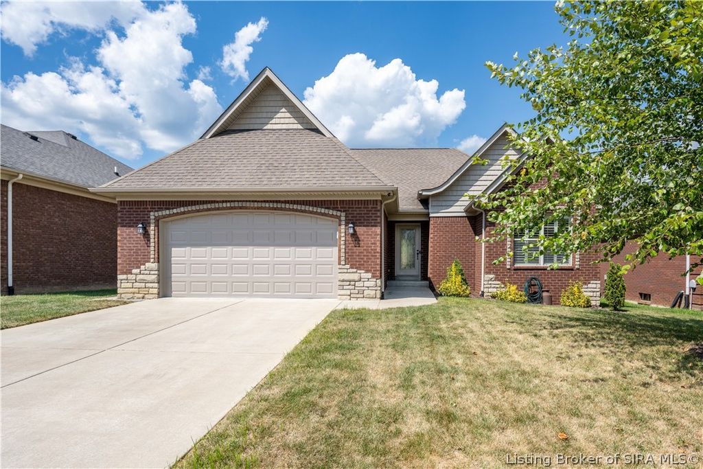 11511 Liberty Bell Lane, Sellersburg, IN 47172