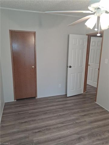 204 Nubbin Ridge Road, High Point, NC 27265