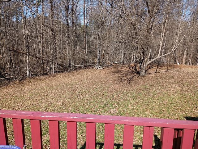 204 Nubbin Ridge Road, High Point, NC 27265