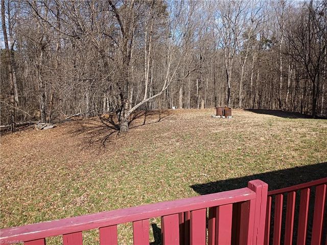 204 Nubbin Ridge Road, High Point, NC 27265