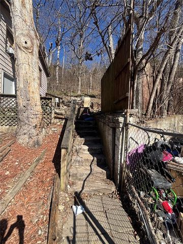 7029 Twin River Road, Catawissa, MO 63025