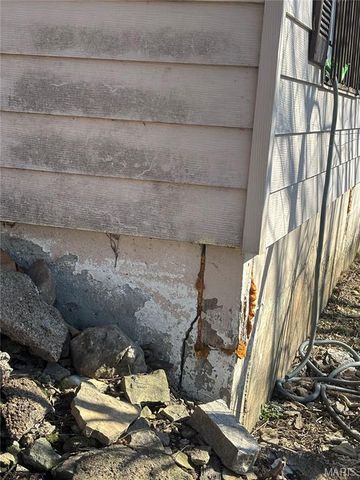 7029 Twin River Road, Catawissa, MO 63025