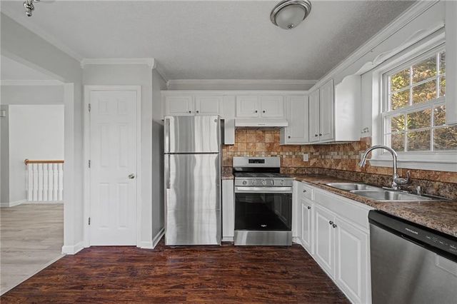 4244 Akins Ridge Lane, Powder Springs, GA 30127