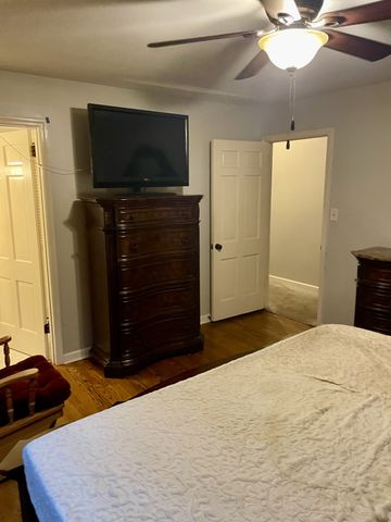 805 Sam Davis Rd, Smyrna, TN 37167