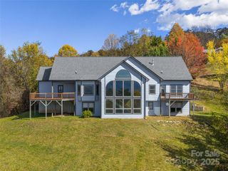 71 Crow Lane, Canton, NC 28716