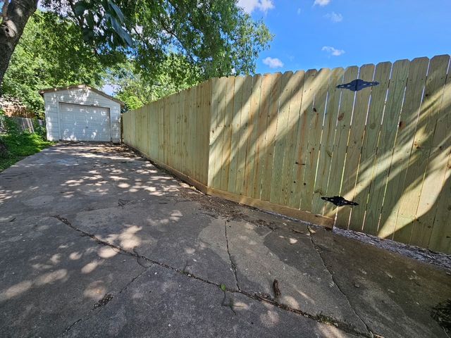 5009 Royal Drive, Fort Worth, TX 76116