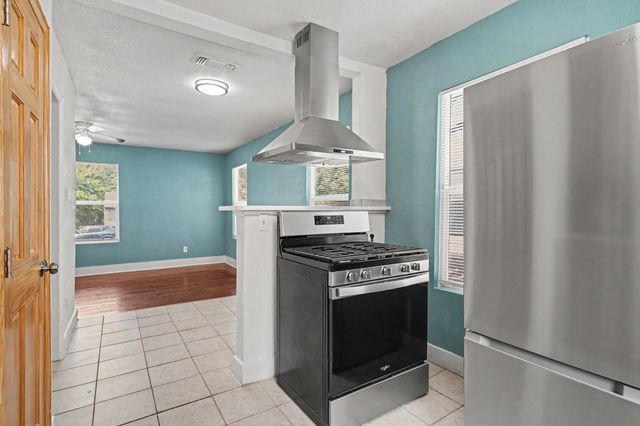 5009 Royal Drive, Fort Worth, TX 76116