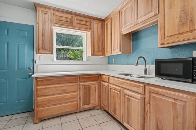 5009 Royal Drive, Fort Worth, TX 76116