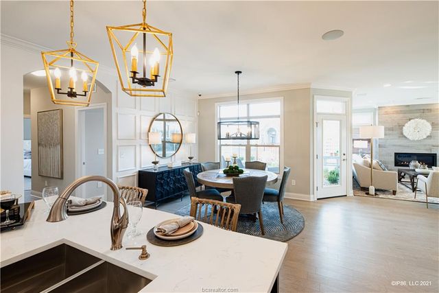 4056 Lakeside Club Drive, College Station, TX 77845