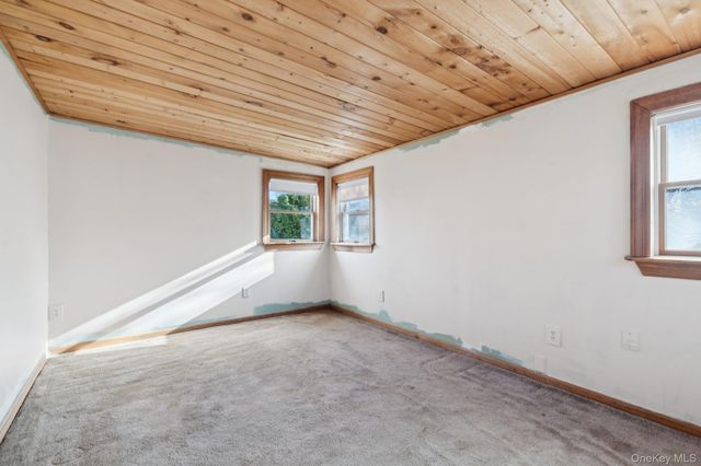 444 Carnation Avenue, Floral Park, NY 11001