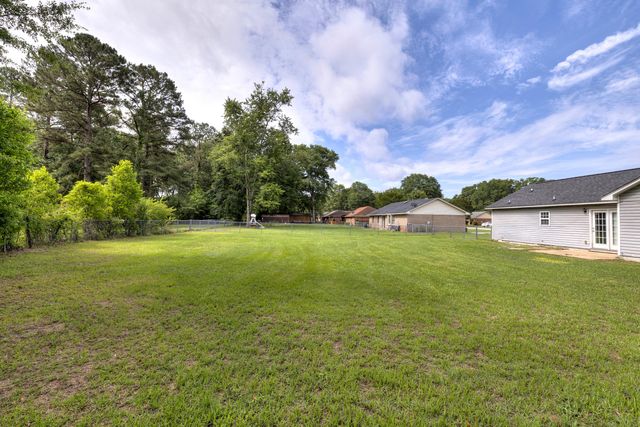 2555 Lorentz Drive, Sumter, SC 29154