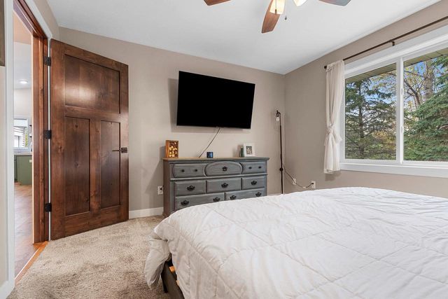 5023 COUNTRY BREEZE LANE, Larsen, WI 54947