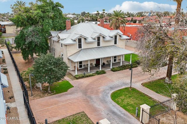 820 S FARMER Avenue, Tempe, AZ 85281