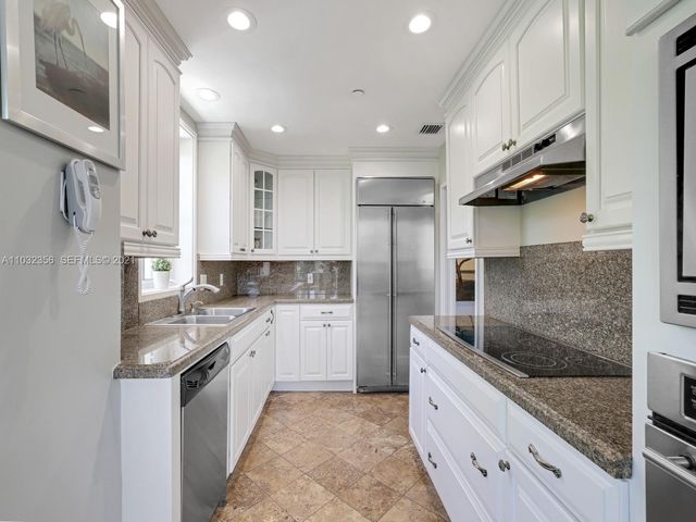 19126 Fisher Island Drive 19126, Miami Beach, FL 33109
